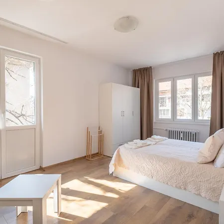 Peaceful Downtown Location - 2 Bedroom By Flat Manаger *