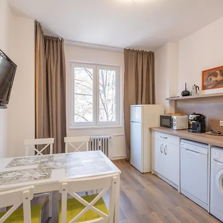 Peaceful Downtown Location - 2 Bedroom София