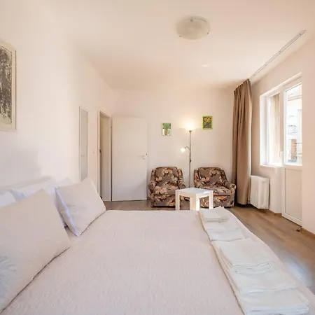 Apartmán Peaceful Downtown Location - 2 Bedroom *