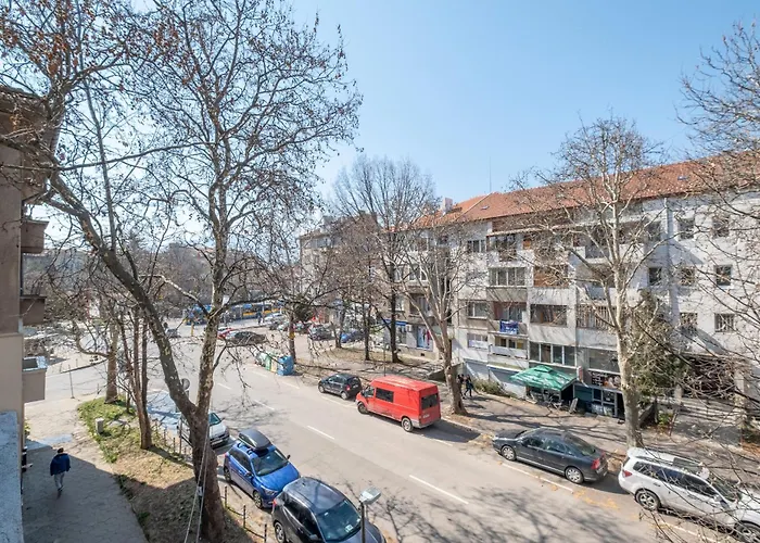 Peaceful Downtown Location - 2 Bedroom * ソフィア