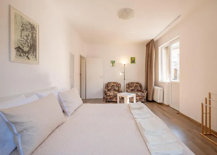 Appartamento Peaceful Downtown Location - 2 Bedroom *