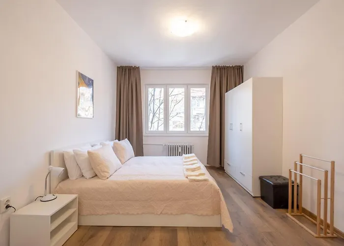 Peaceful Downtown Location - 2 Bedroom